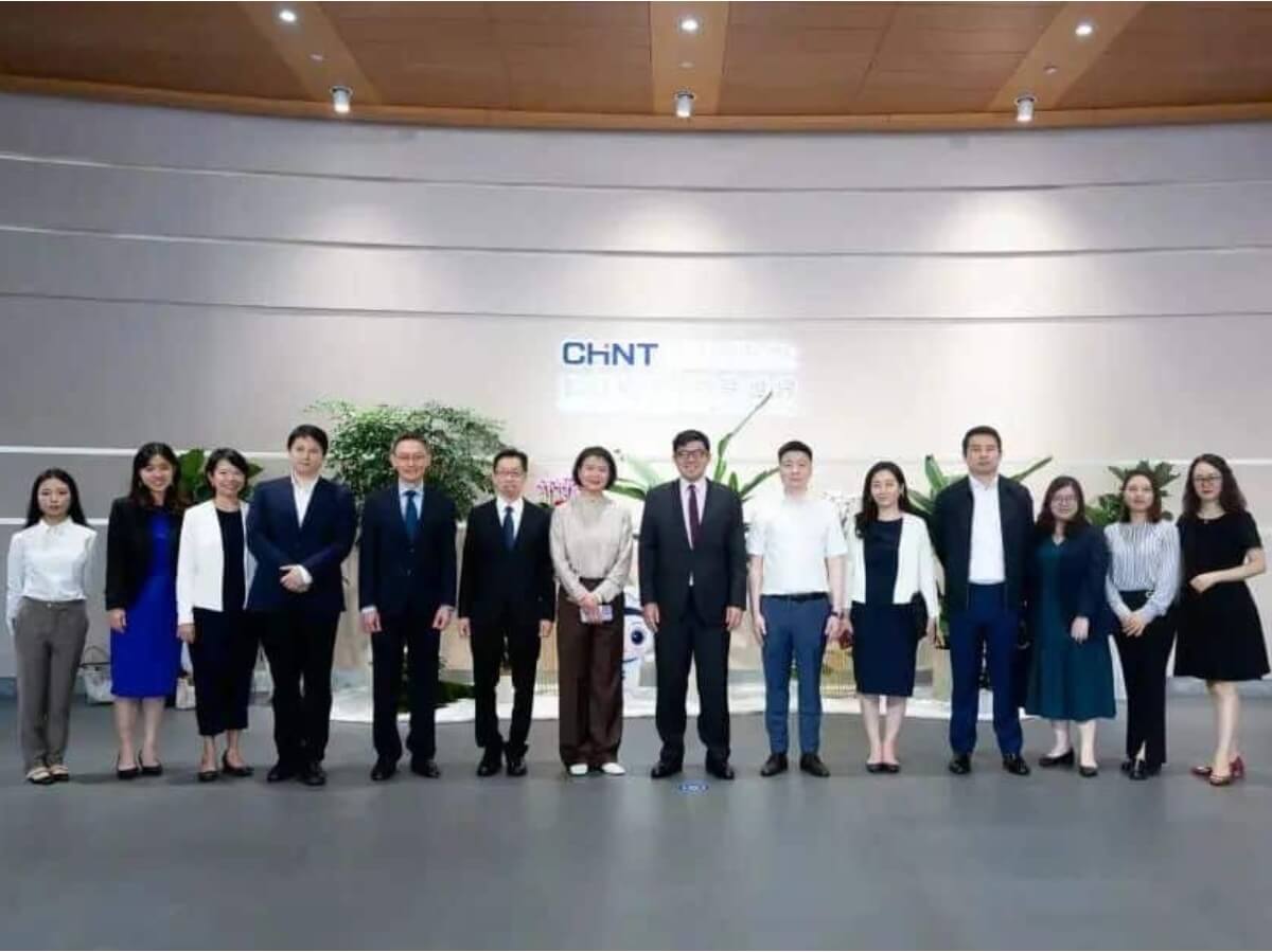 Exploration of CHINT by Singapore’s Trade and Industry Leaders